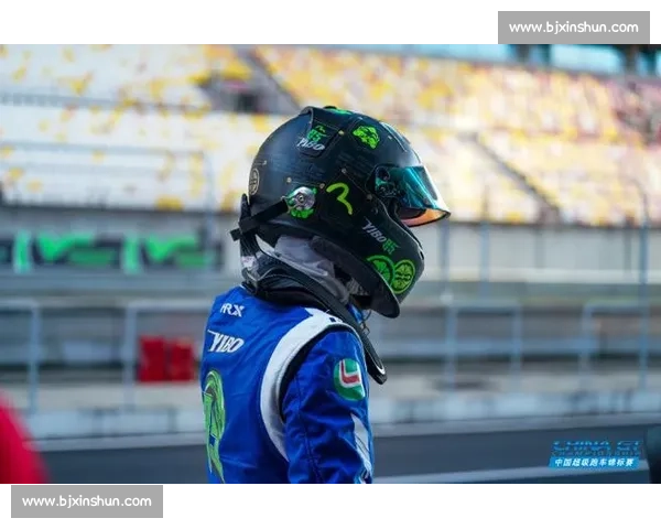 赛车手训练营：当速度遇见智慧，一场关于人生极限的探索！